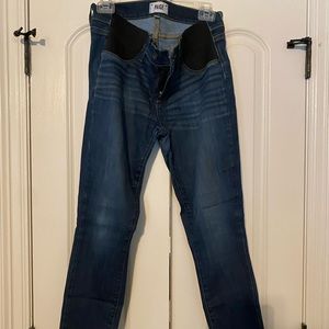 Maternity Paige jeans size 29 skinny leg, 28 inch inseam